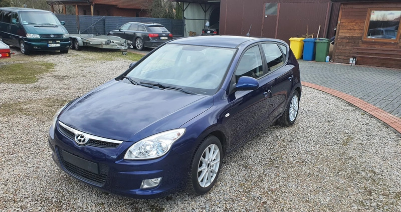 Hyundai I30 cena 15800 przebieg: 230000, rok produkcji 2009 z Siedlce małe 92